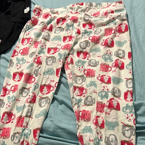 Cozy Woman Pajamas with Fun Animal Print - Picture 5 of 6